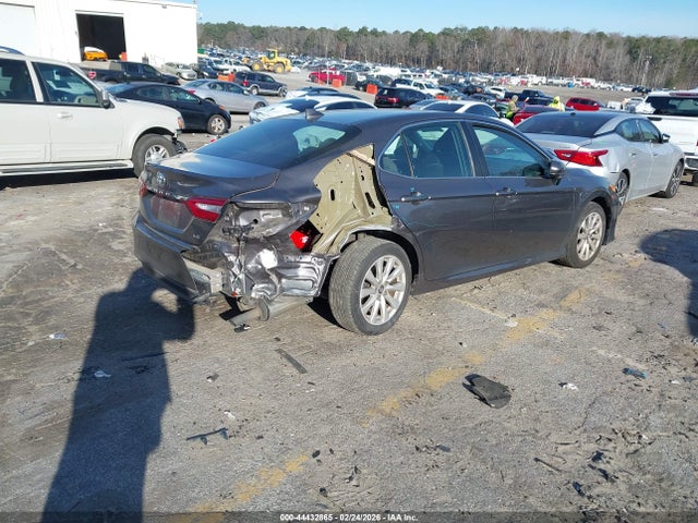 Toyota Camry Le