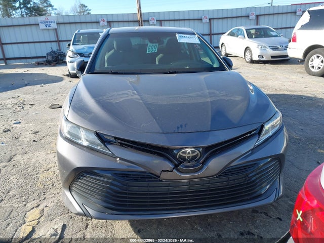 Toyota Camry Le
