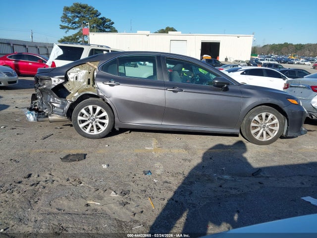 Toyota Camry Le