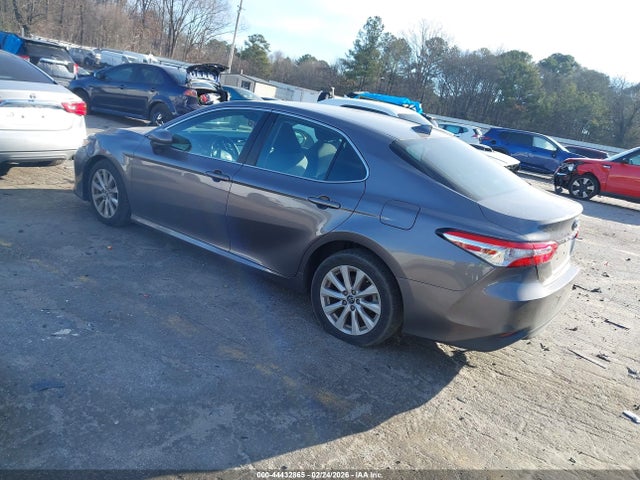 Toyota Camry Le