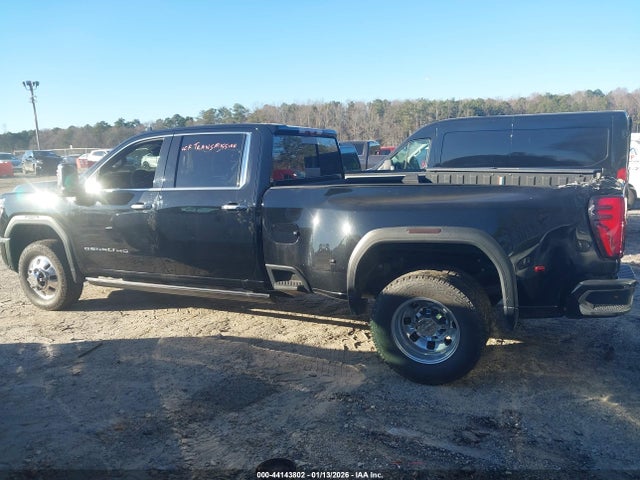 General Motors Sierra 3500HD 4wd  Long Bed Denali Ultimate