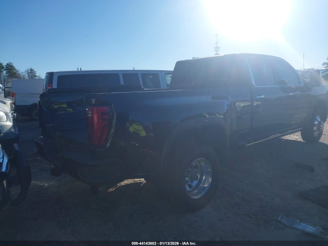 General Motors Sierra 3500HD 4wd  Long Bed Denali Ultimate