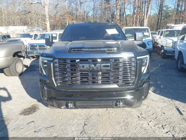 General Motors Sierra 3500HD 4wd  Long Bed Denali Ultimate