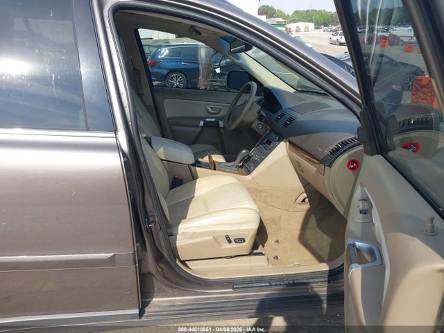 Volvo XC90 3.2