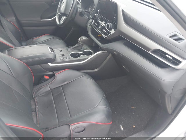 Toyota Highlander Le
