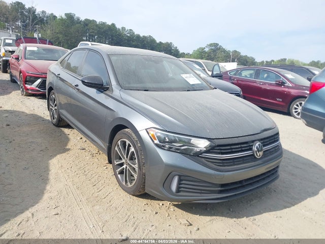 Salvage Volkswagen Jetta Image