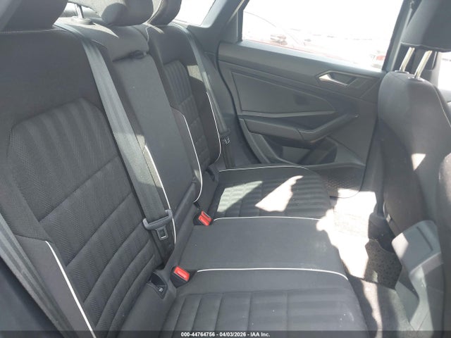 Volkswagen Jetta 1.5t Sport