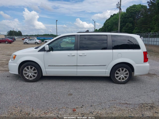 Chrysler Town & Country Touring