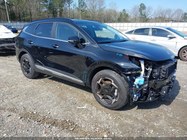 Salvage Kia Sportage Image