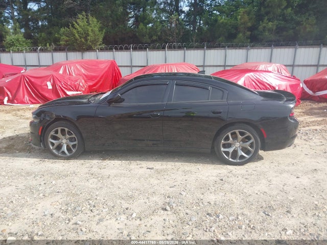 Dodge Charger Sxt