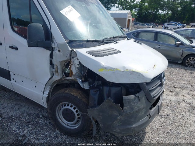 Mercedes-Benz Sprinter 2500 High Roof 4-cyl Diesel