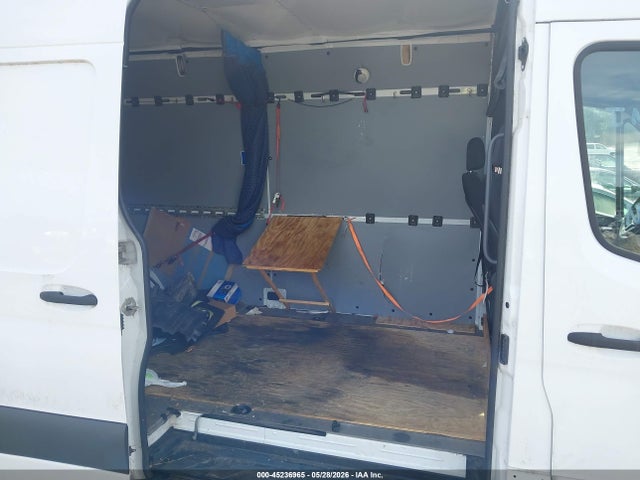Mercedes-Benz Sprinter 2500 High Roof 4-cyl Diesel