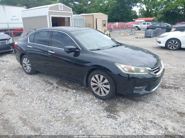 Salvage Honda Accord Image