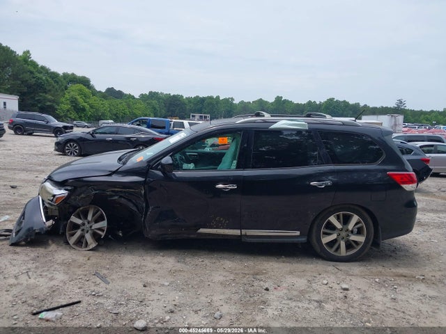 Nissan Pathfinder Platinum