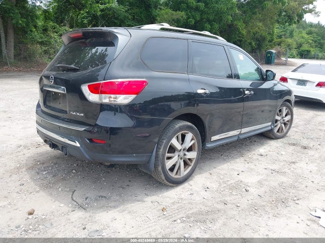 Nissan Pathfinder Platinum