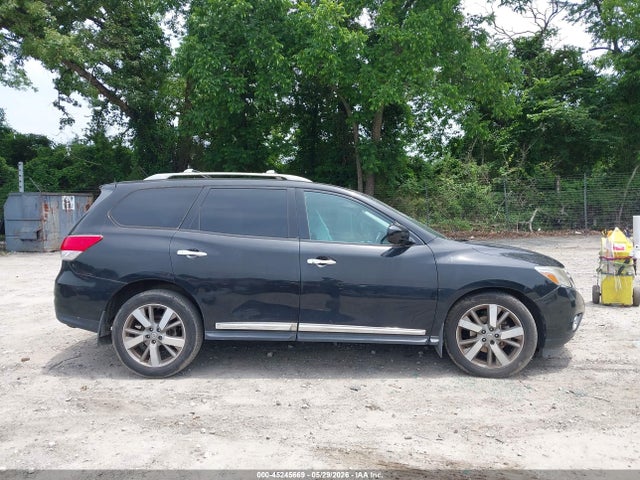 Nissan Pathfinder Platinum