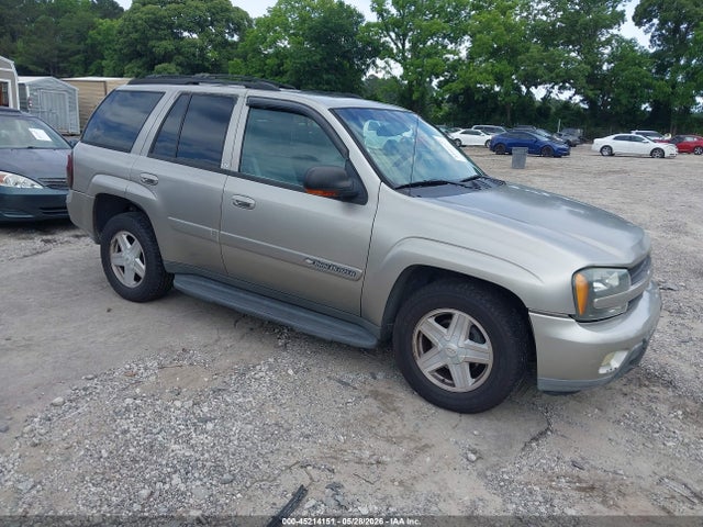 Salvage Chevrolet Trailblazer Image