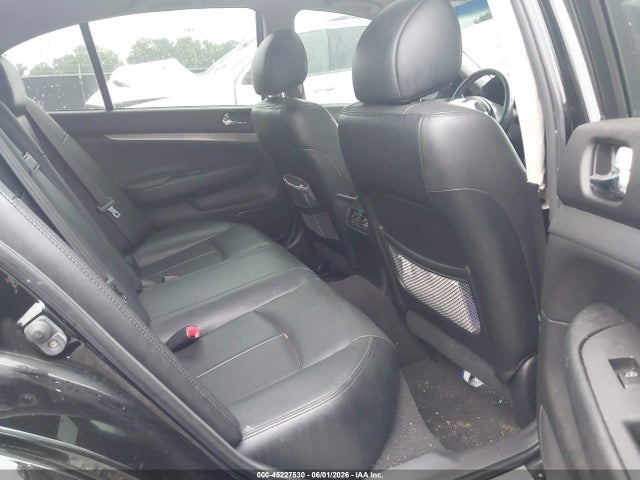 INFINITI Q40
