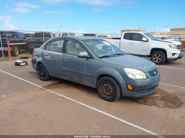 Salvage Kia Rio Image