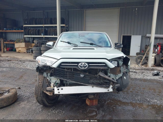 Toyota 4Runner Trd Off Road Premium