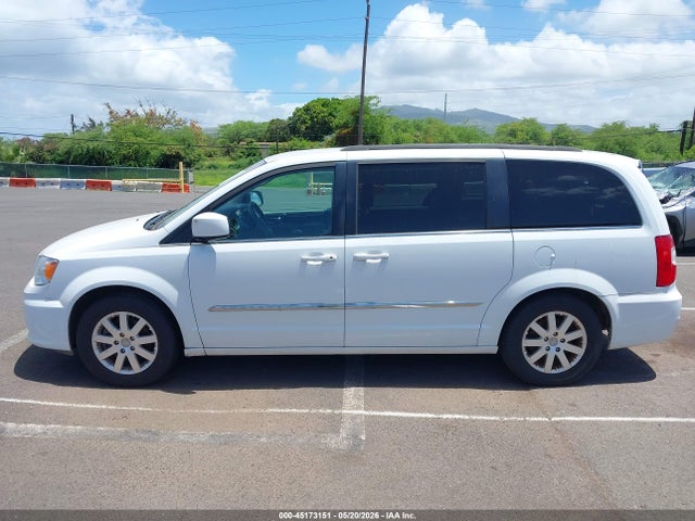 Chrysler Town & Country Touring