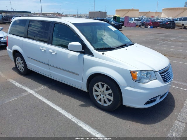 Salvage Chrysler Town & Country Image