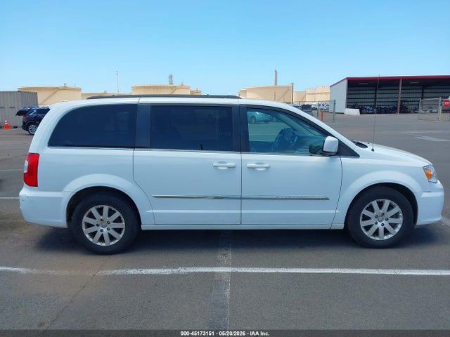 Chrysler Town & Country Touring