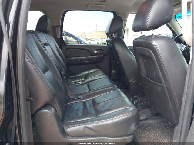 Chevrolet Suburban 1500 Lt