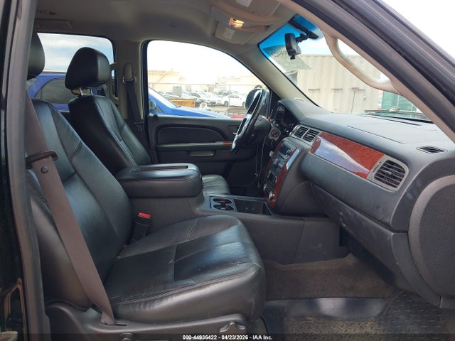 Chevrolet Suburban 1500 Lt