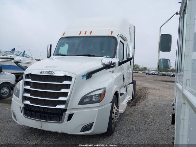 Freightliner New Cascadia 126