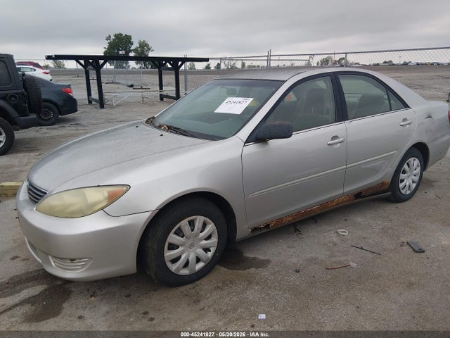 Toyota Camry Std