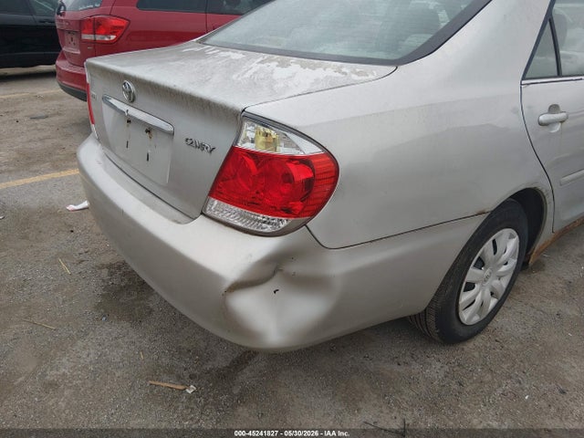 Toyota Camry Std
