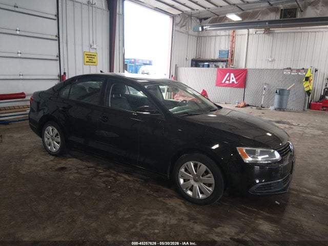 Salvage Volkswagen Jetta Image