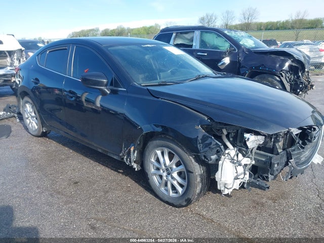 Salvage Mazda Mazda3 Image