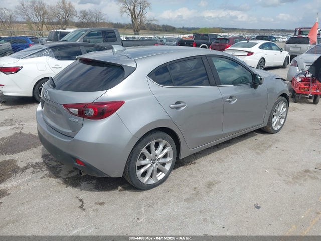 Mazda Mazda3 S Touring