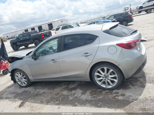 Mazda Mazda3 S Touring