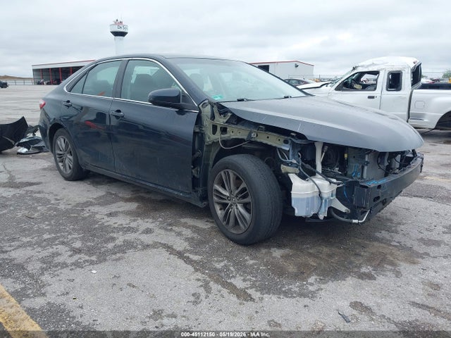 Salvage Toyota Camry Image