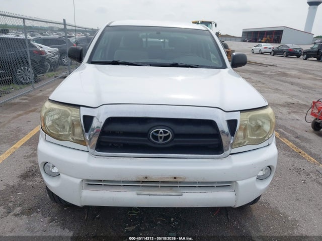 Toyota Tacoma Base V6