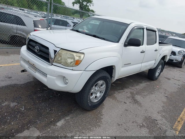Toyota Tacoma Base V6