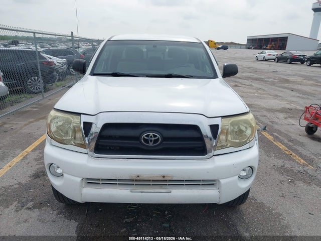 Toyota Tacoma Base V6