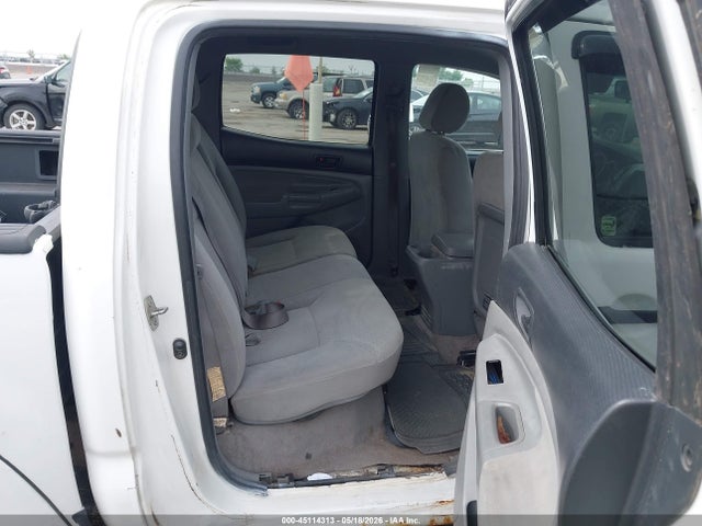 Toyota Tacoma Base V6