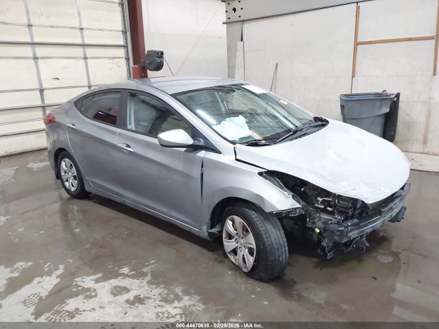 Salvage Hyundai ELANTRA Image