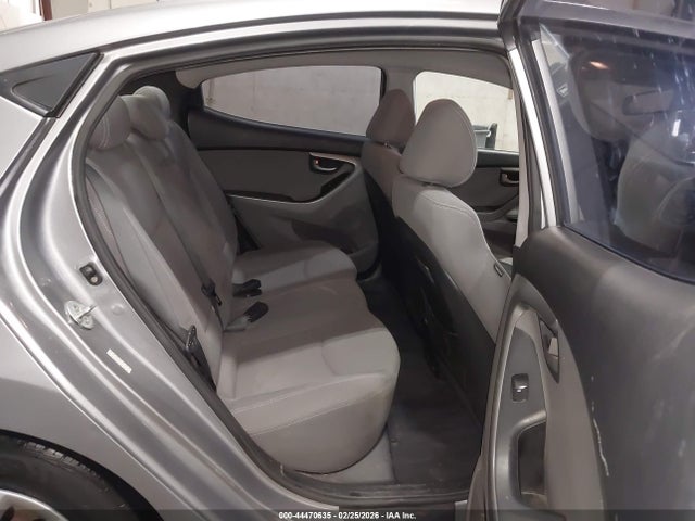 Hyundai ELANTRA Se