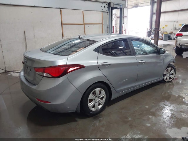 Hyundai ELANTRA Se