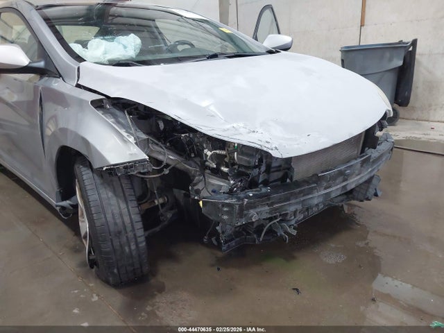 Hyundai ELANTRA Se
