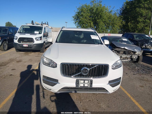 Volvo XC90 T5 Momentum