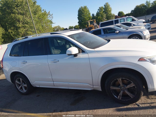 Volvo XC90 T5 Momentum