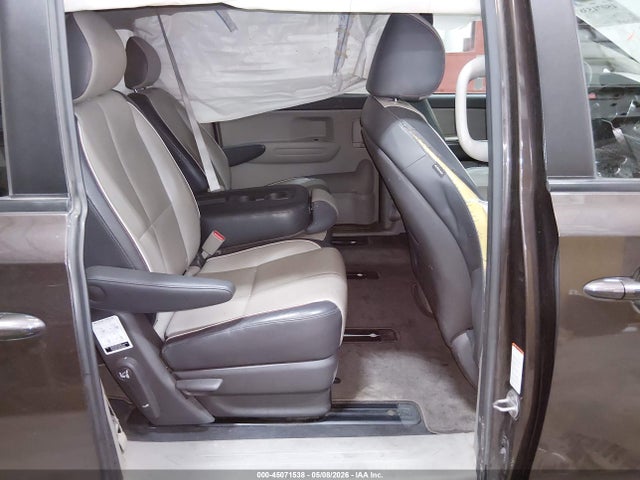 Kia Sedona Lx