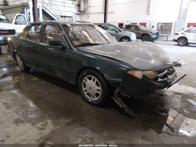 Salvage Toyota Camry Image