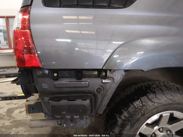 Toyota 4Runner Sport V6